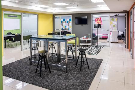 West Athens office 820 sqm for rent