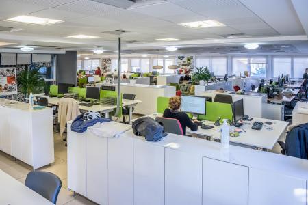 West Athens office 820 sqm for rent