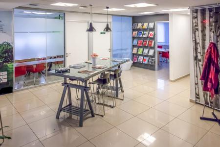 West Athens office building 1.836 sq.m for rent