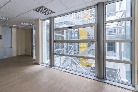 Athens independent building 1.900 sq.m for rent