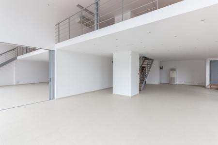 South Athens store 250 sq.m for rent