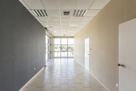 North Athens commercial space 1.000 sq.m for rent