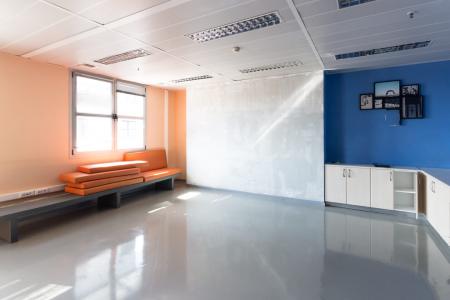 South Athens office space 2.000 sq.m for rent