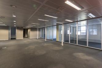 South Athens office space 2.000 sq.m for rent