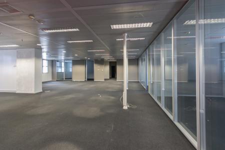 South Athens office space 2.000 sq.m for rent