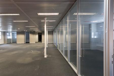 South Athens office 2.430 sq.m for rent