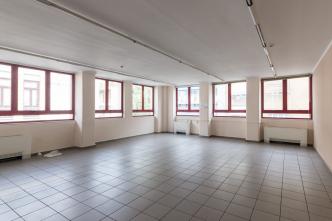 Athens office building 1.500 sq.m for sale