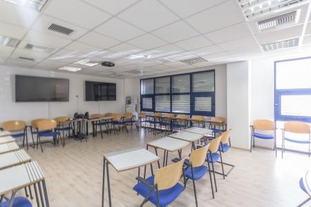 North Athens commercial building 1.900 sq.m for rent