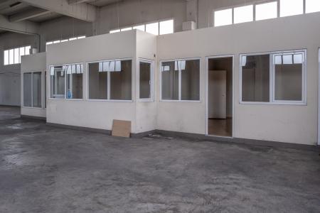 West Attica warehouse of 1.000 sq.m is for rent