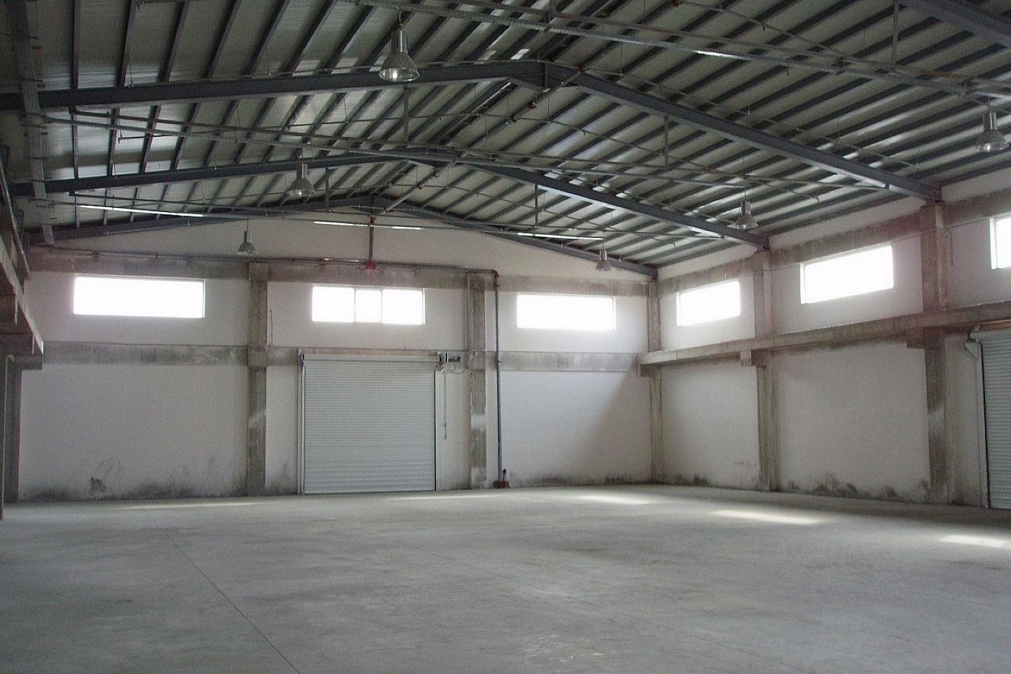 West Attica warehouse 1.180 sqm for rent