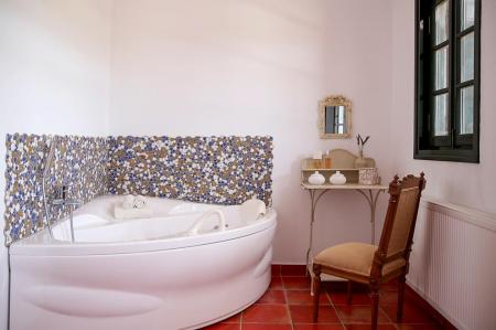 Traditional guesthouse for sale in Kythira