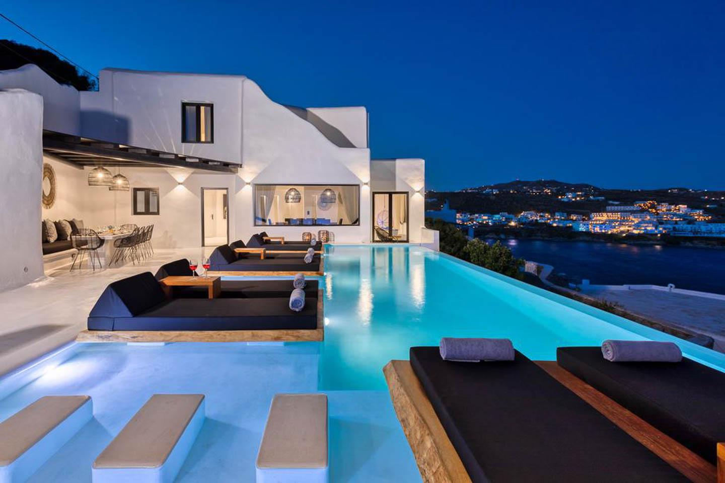Greek villa of 5 bedrooms and private pool, Mykonos