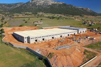 West Attica commercial warehouse 11.000 sqm for rent