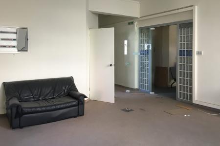 Commercial building 1.650 sq.m for sale, North Athens