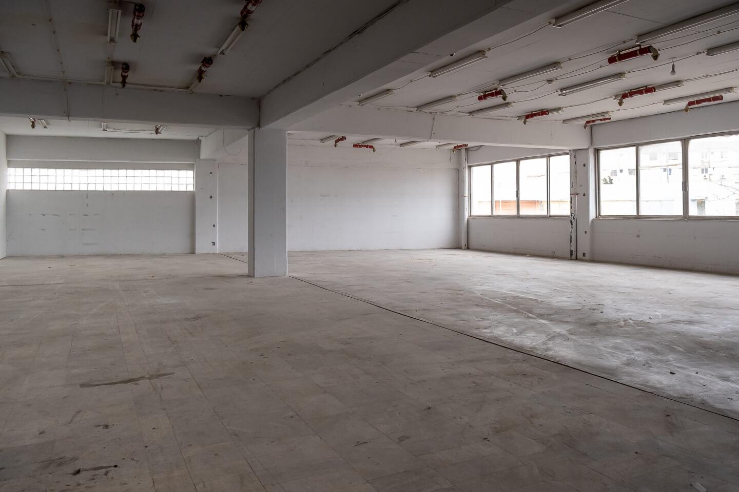 Industrial space of 1.650 sq.m for rent in south Athens