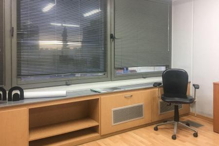 Commercial building 665 sq.m for rent, north Athens