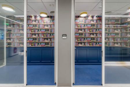 Independent building of 7.130 sq.m for rent, North Athens