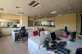 Independent building  2.625  sq.m for rent, North Athens