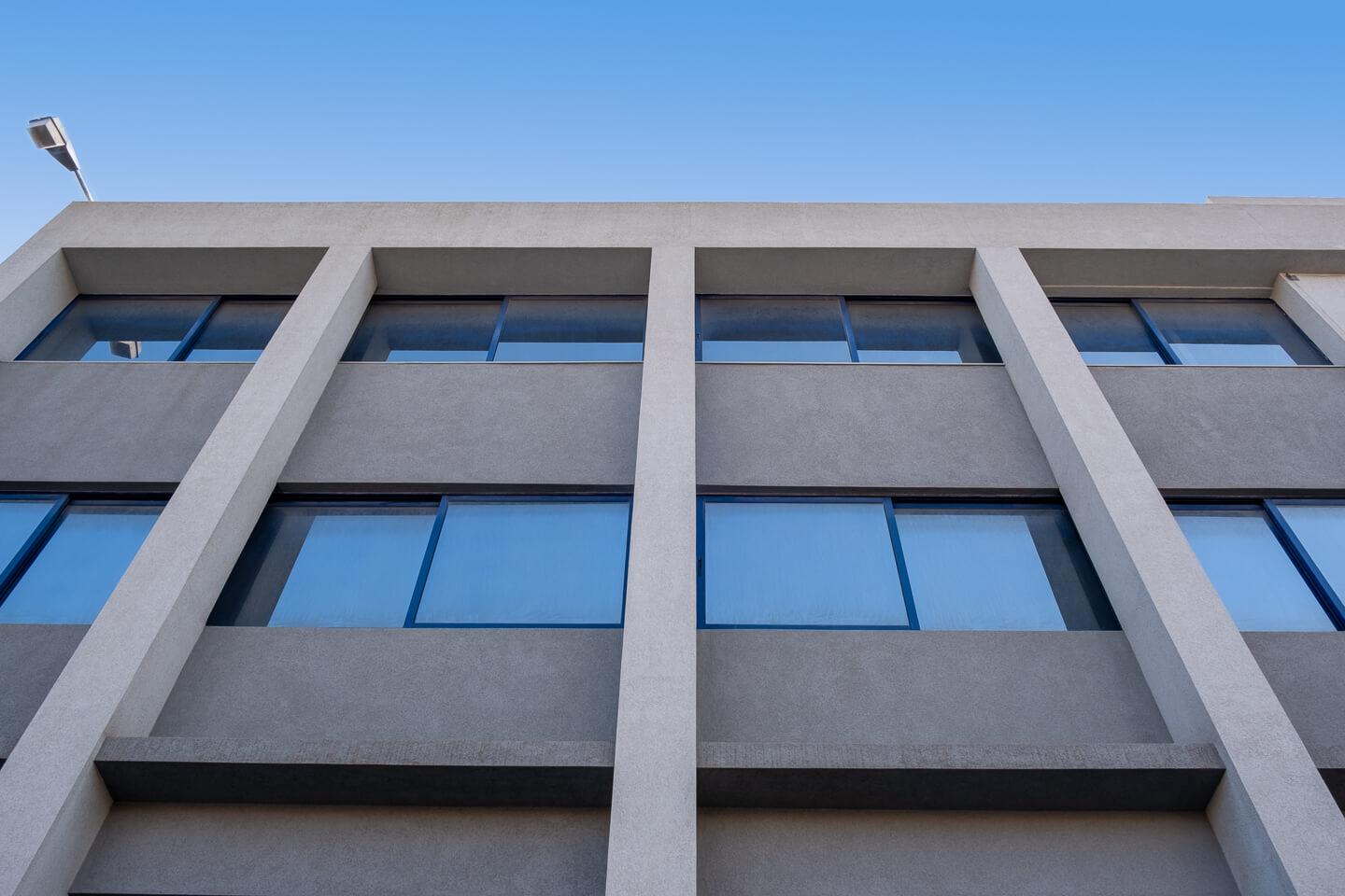 Commercial building 9.000 sq.m for sale