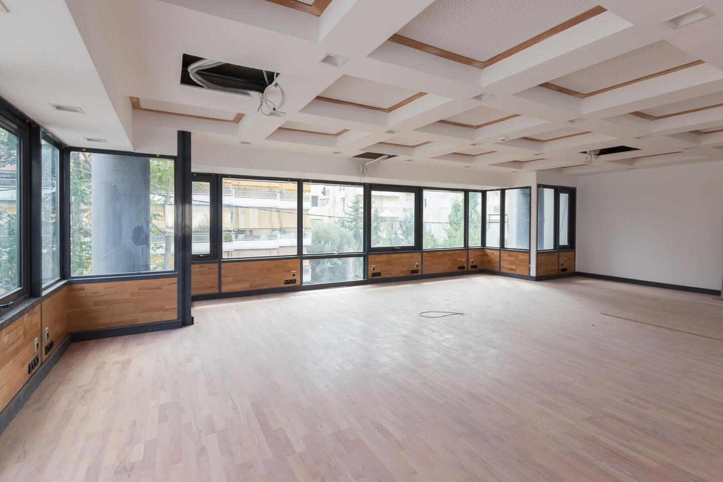 North Athens commercial property 1.040 sq.m for sale