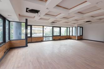 North Athens commercial property 1.040 sq.m for sale