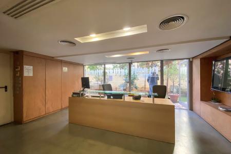 Independent building 1.704 sq.m for sale, South Athens