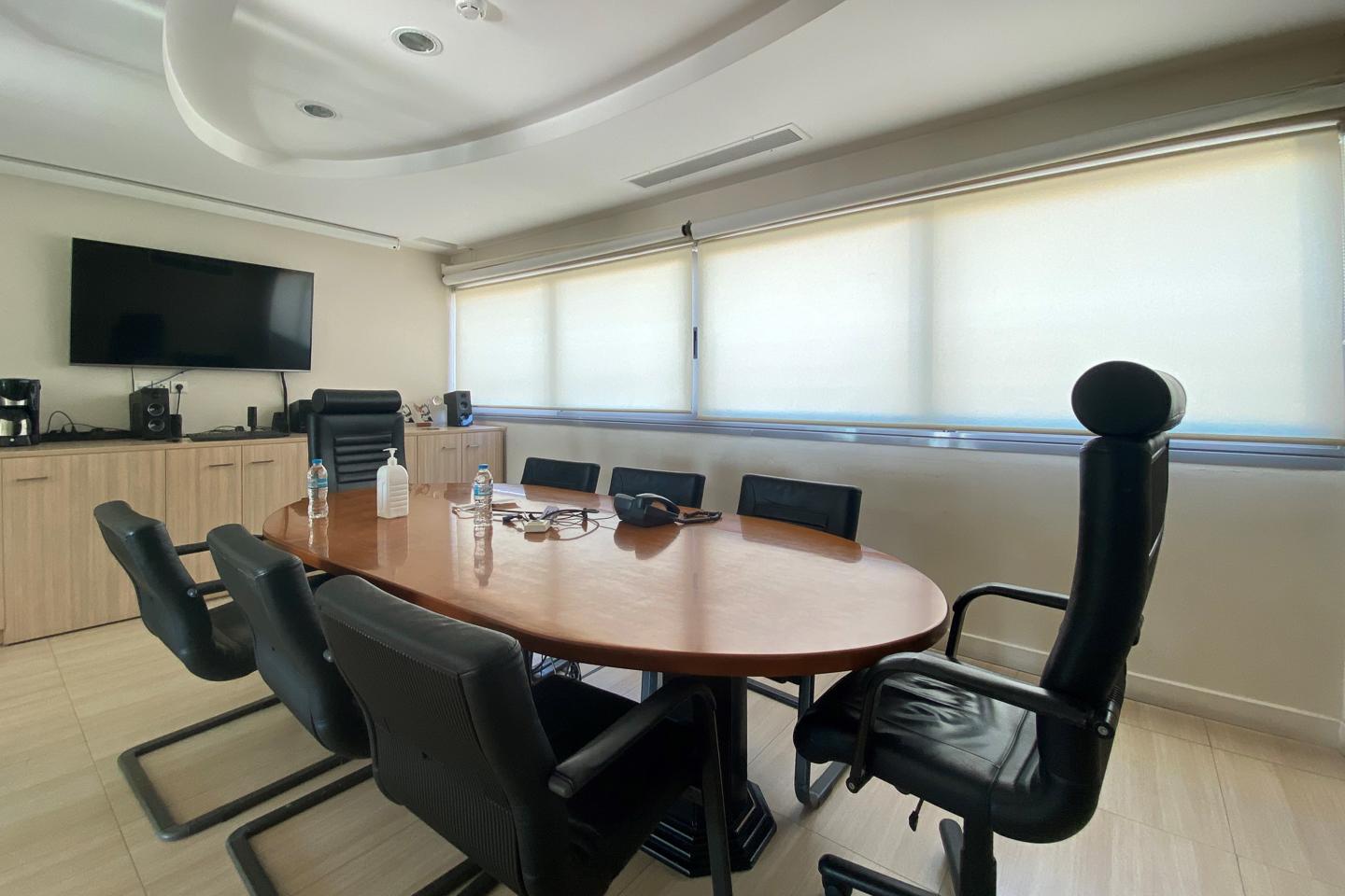 Independent building 1.704 sq.m for sale, South Athens