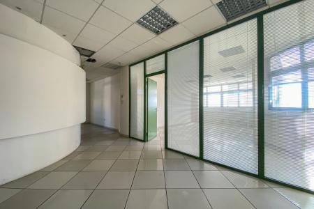 Office building 565 sq.m for rent, north Athens