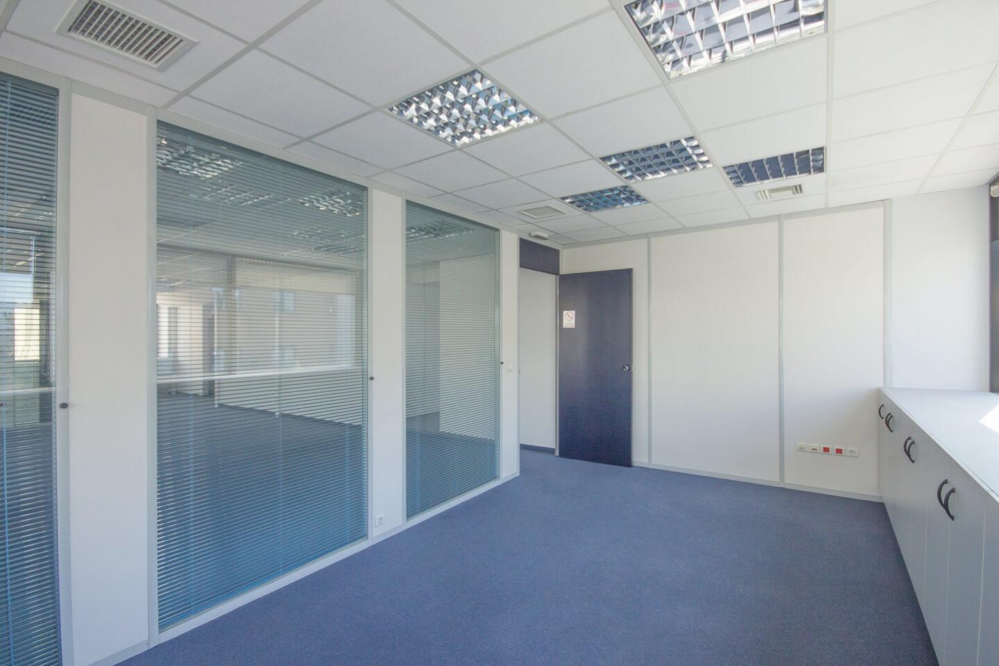 North Athens, Marousi office 586 sq.m for rent