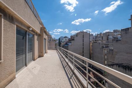 Athens, building of 1.630 sq.m is available for sale