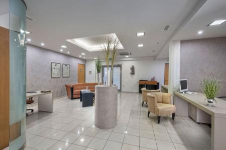 Chalandri, commercial building of 2.772 sq.m, for rent