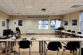 Building of 3473 sq.m, Agia Paraskevi, is for rent