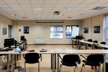 Building of 3473 sq.m, Agia Paraskevi, is for rent