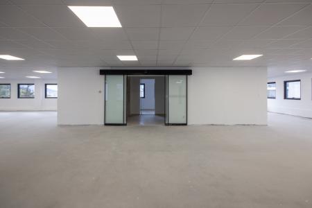 Independent building 3.900 sq.m. for sale, north Athens