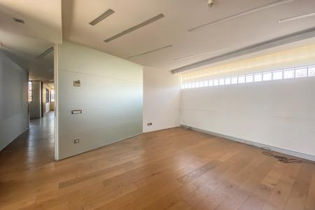 Chalandri building 5,925 sq.m is available for sale