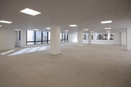 Office building 3.900 sq.m for rent, Marousi