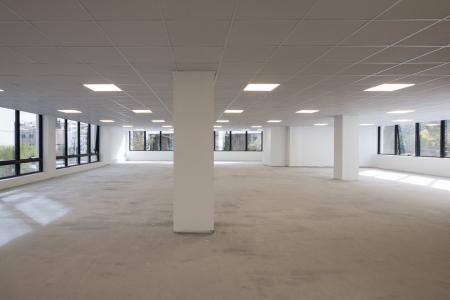 Office building 3.900 sq.m for rent, Marousi