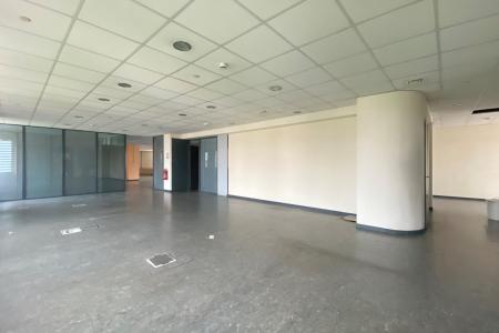 South Athens office 1,160 sq.m for rent
