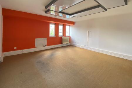 North Athens office spaces 445 sq.m for rent